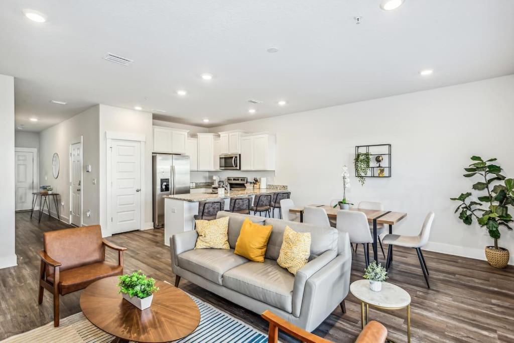 Luxury Townhome Near Downtown And Pensacola Beach Buitenkant foto