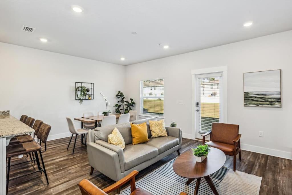 Luxury Townhome Near Downtown And Pensacola Beach Buitenkant foto